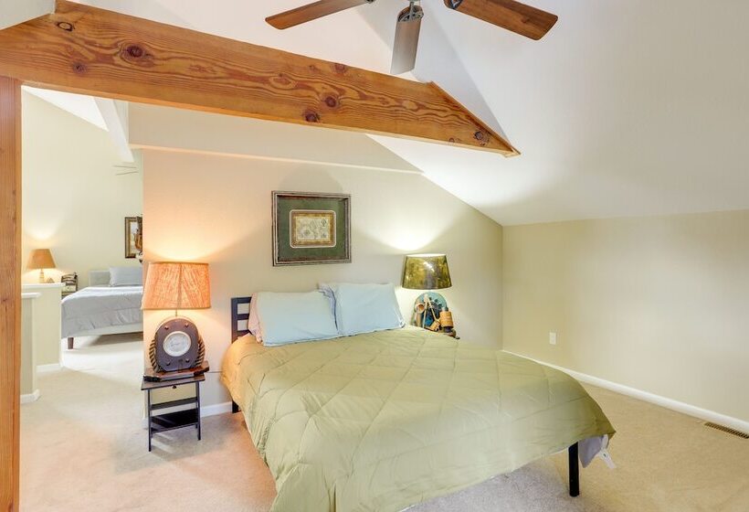 Port Clinton Home W/ Private Dock + Gazebo!