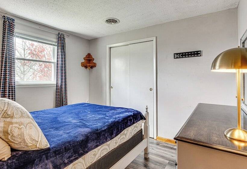 Quaint Economy Retreat W/ Patio & Spacious Yard!