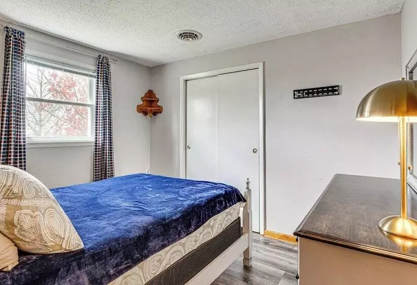 Quaint Economy Retreat W/ Patio & Spacious Yard!