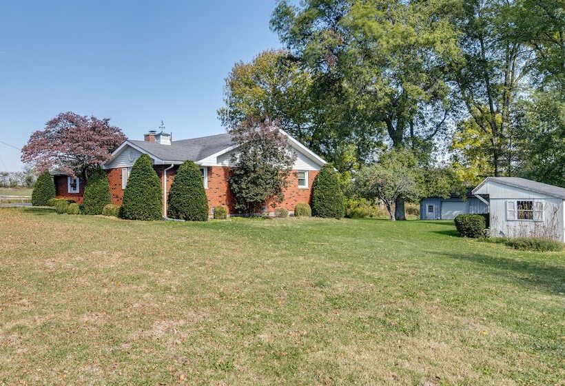 Quaint Economy Retreat W/ Patio & Spacious Yard!