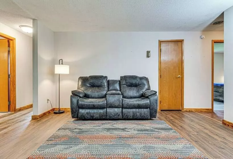 Quaint Economy Retreat W/ Patio & Spacious Yard!