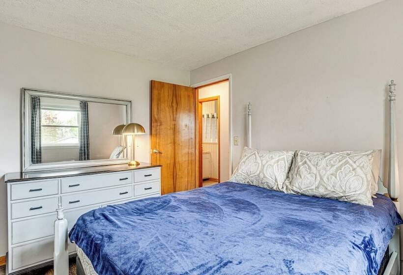 Quaint Economy Retreat W/ Patio & Spacious Yard!