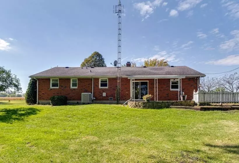 Quaint Economy Retreat W/ Patio & Spacious Yard!
