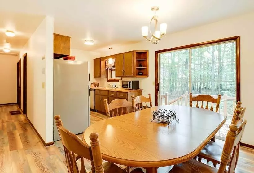 Pocono Lake Retreat W/ Deck & Fire Pit!