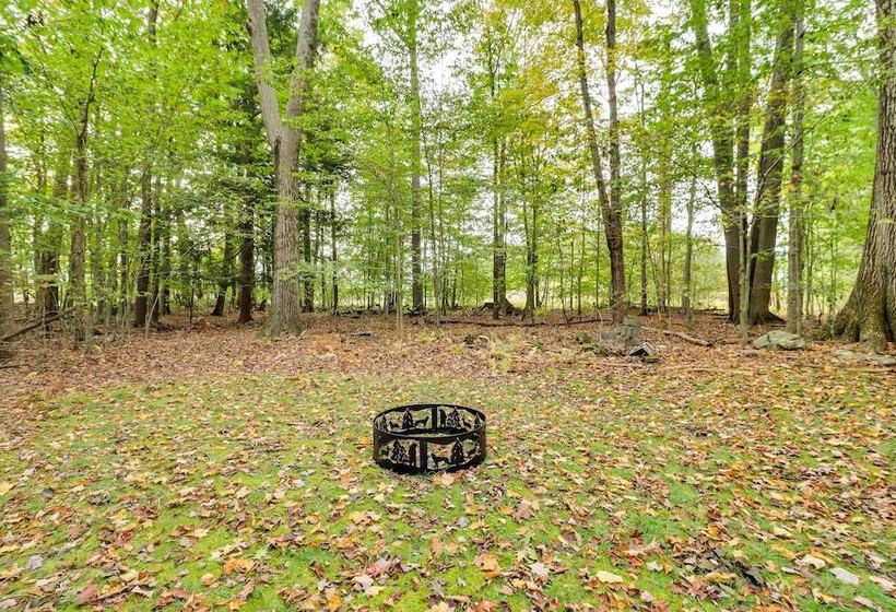 Pocono Lake Retreat W/ Deck & Fire Pit!