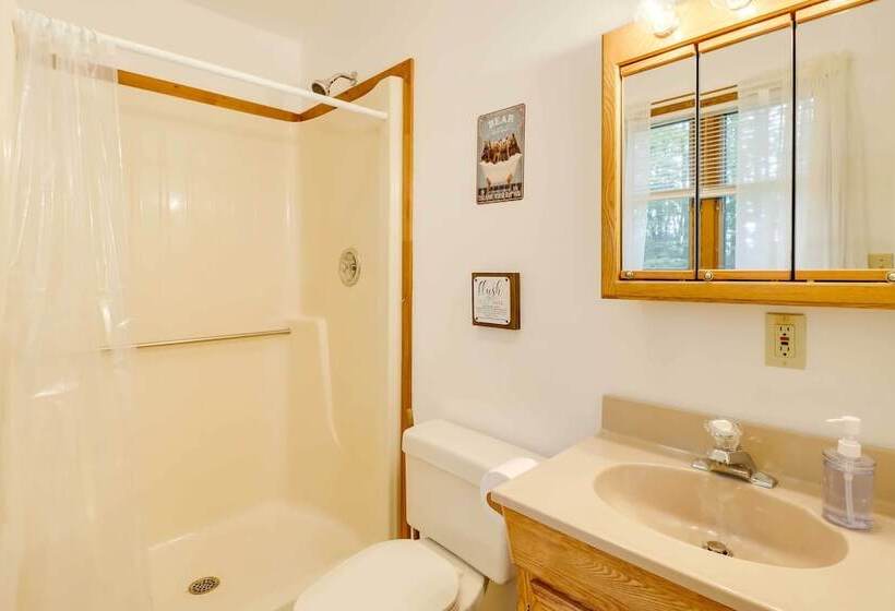 Pocono Lake Retreat W/ Deck & Fire Pit!