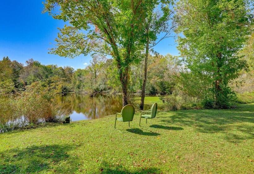 Riverfront Pollocksville Home W/ Private Beach!