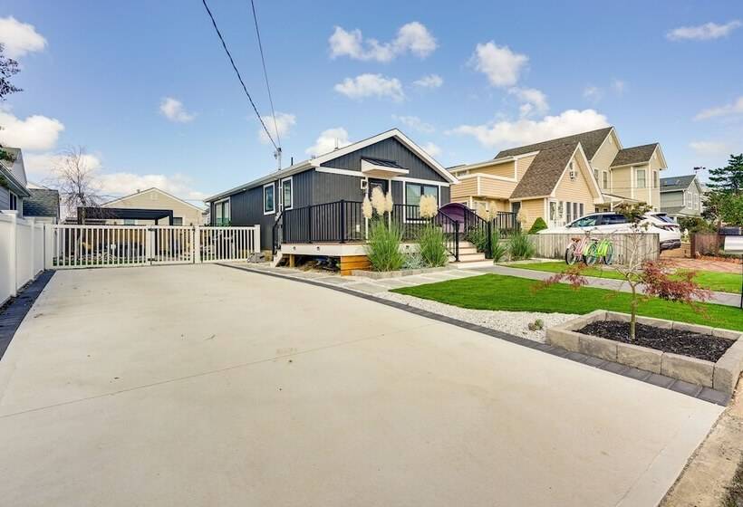Renovated Seaside Park Cottage: Steps To Beach!