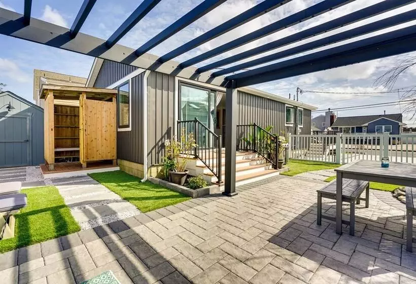 Renovated Seaside Park Cottage: Steps To Beach!