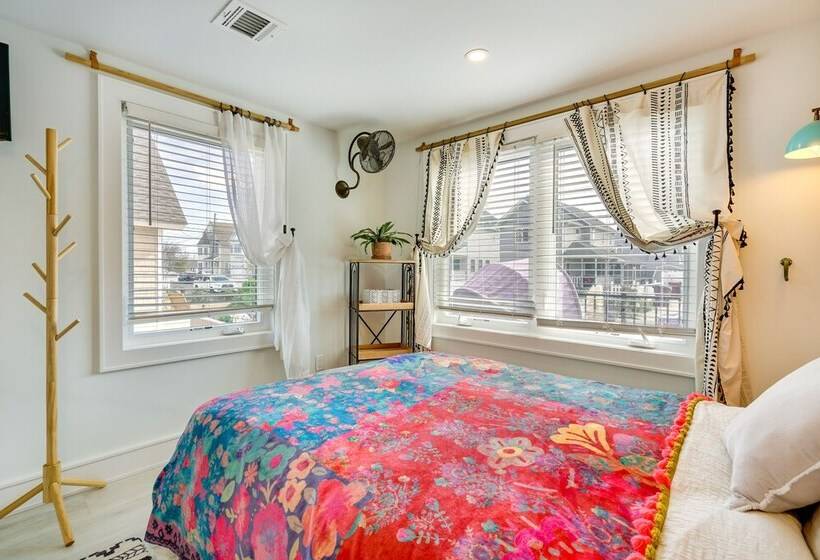 Renovated Seaside Park Cottage: Steps To Beach!