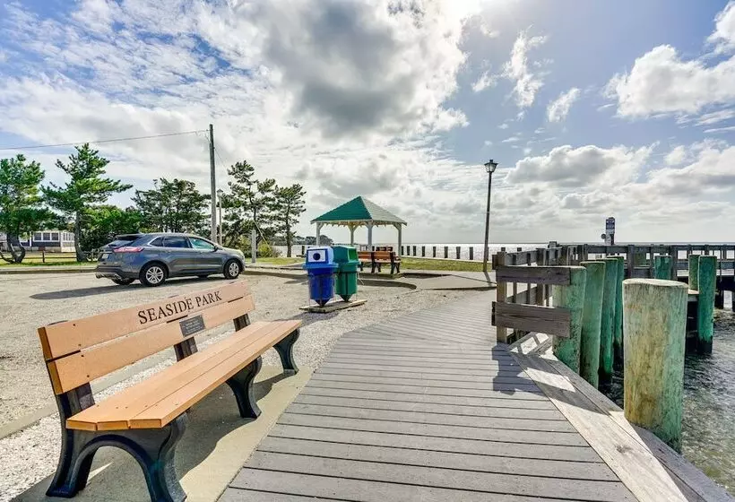Renovated Seaside Park Cottage: Steps To Beach!