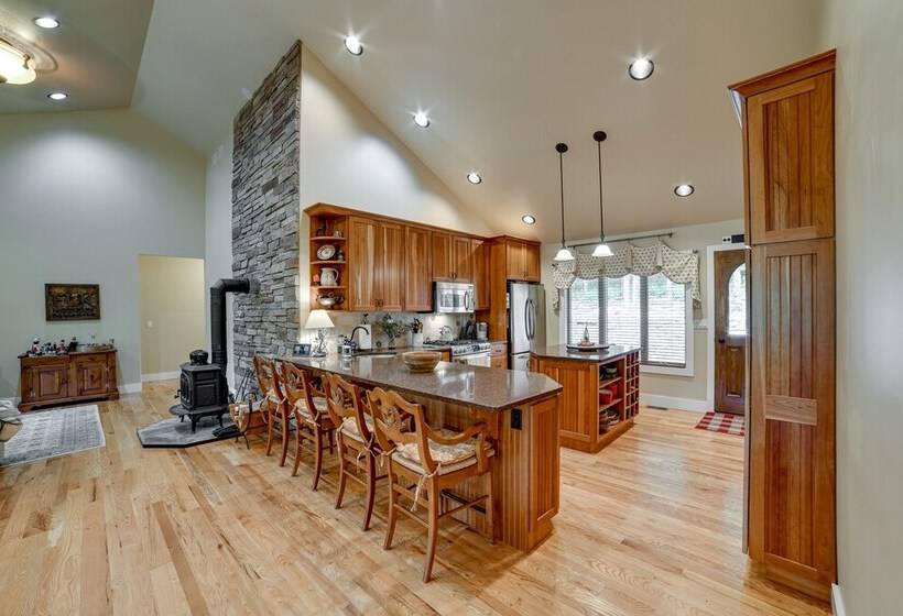 Secluded Union Dale Home ~ 2 Mi To Elk Mountain!