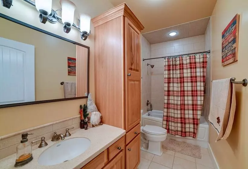 Secluded Union Dale Home ~ 2 Mi To Elk Mountain!