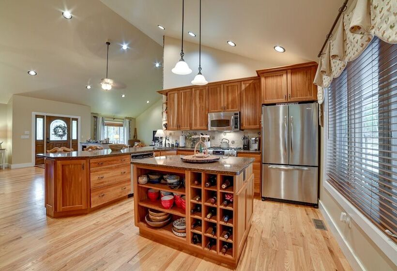 Secluded Union Dale Home ~ 2 Mi To Elk Mountain!