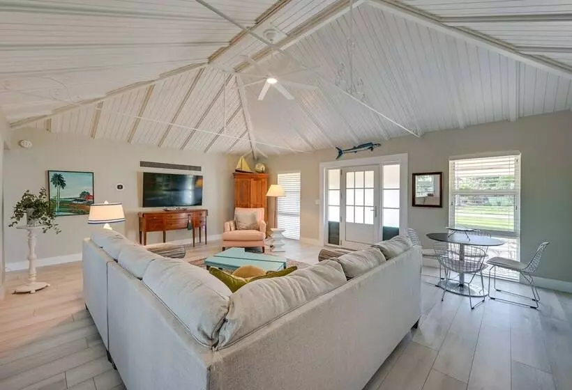 Stunning Marco Island Home W/ Covered Patio!