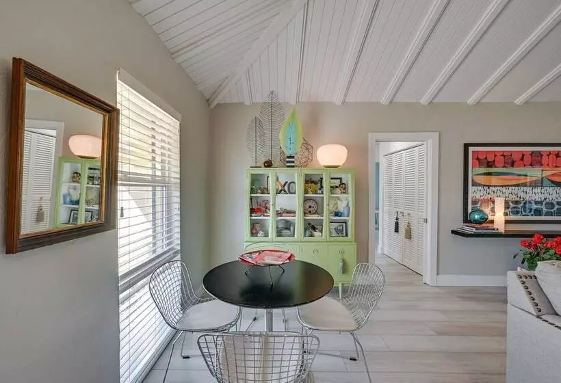 Stunning Marco Island Home W/ Covered Patio!