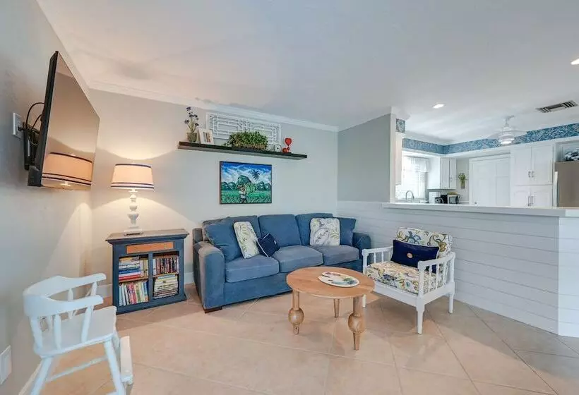 Stunning Marco Island Home W/ Covered Patio!