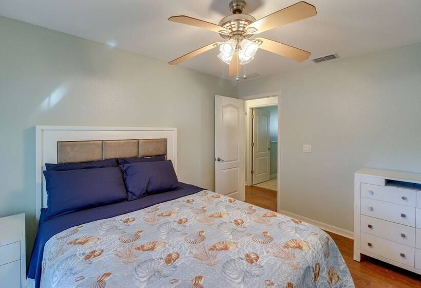 Sunny Ocala Home W/ Private Pool & Hot Tub!