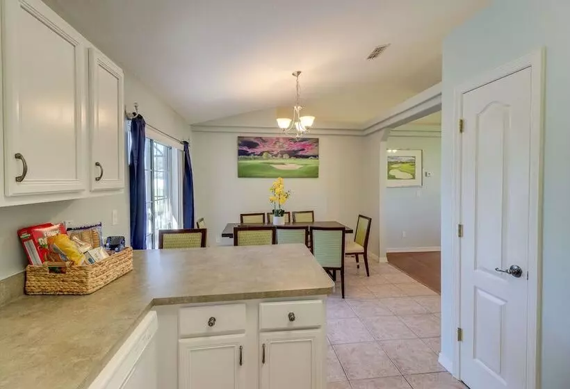 Sunny Ocala Home W/ Private Pool & Hot Tub!