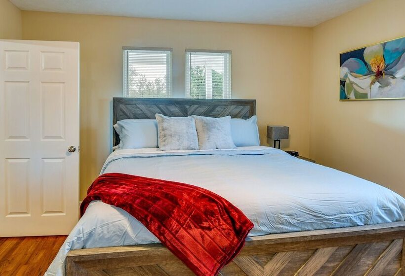 Tuskegee Countryside Retreat On 7 Acres!