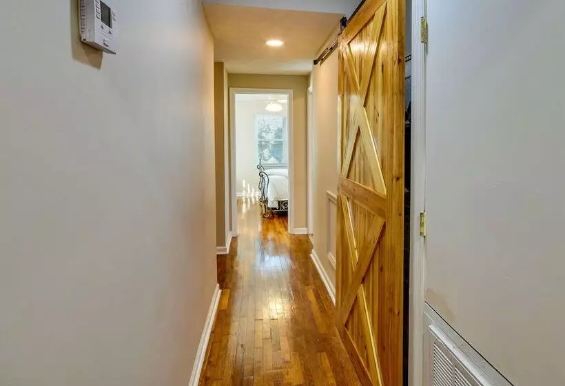 Tuskegee Countryside Retreat On 7 Acres!