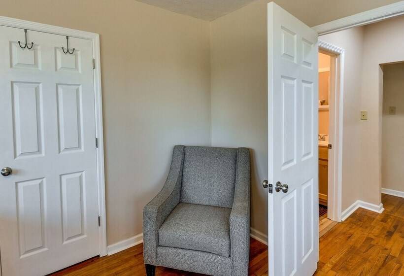 Tuskegee Countryside Retreat On 7 Acres!