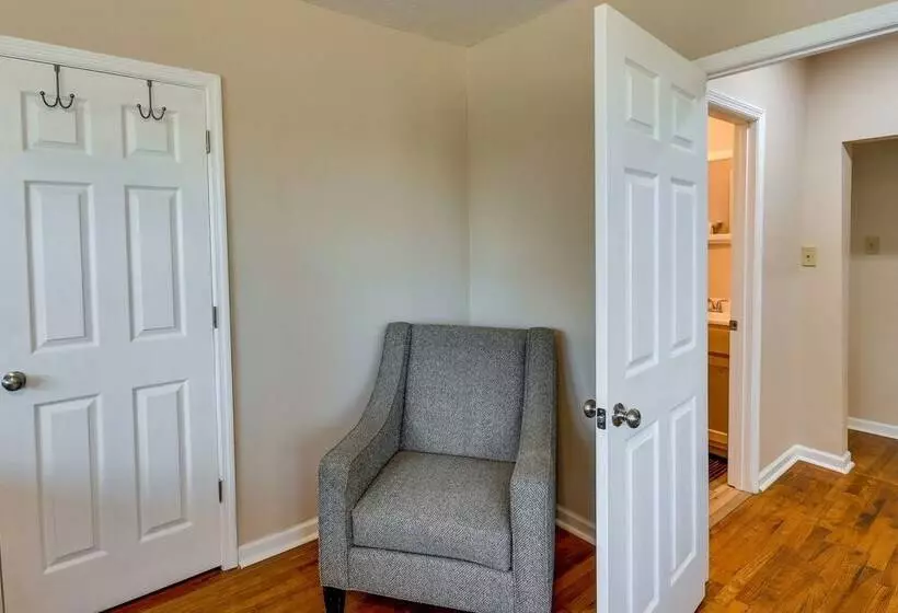 Tuskegee Countryside Retreat On 7 Acres!