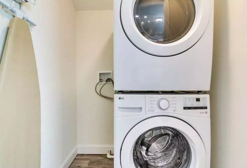 Updated Home   Walk To Salisbury University!