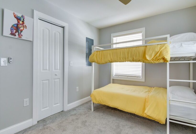 Updated Home   Walk To Salisbury University!