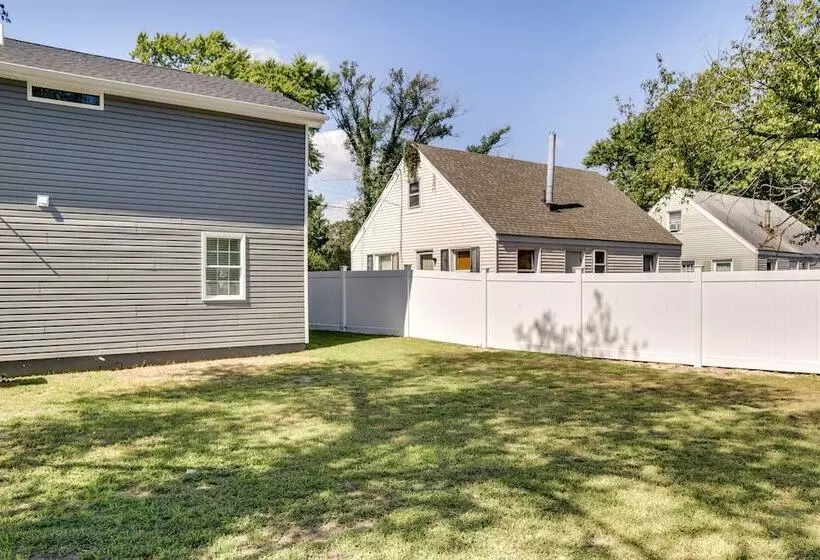 Updated Home   Walk To Salisbury University!