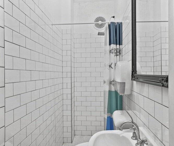 Venus Harbourside   Female Only Hostel