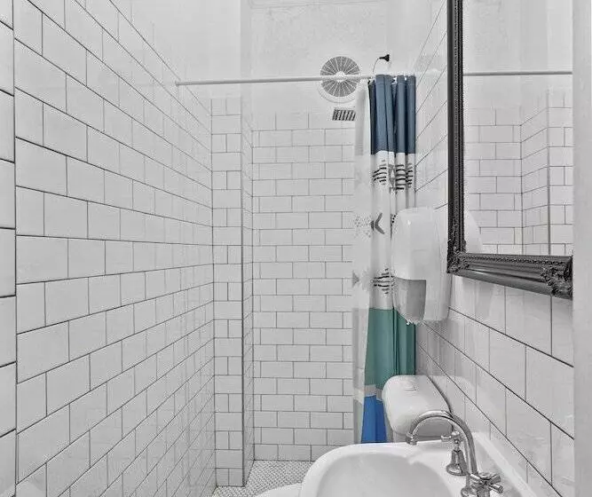 Venus Harbourside   Female Only Hostel