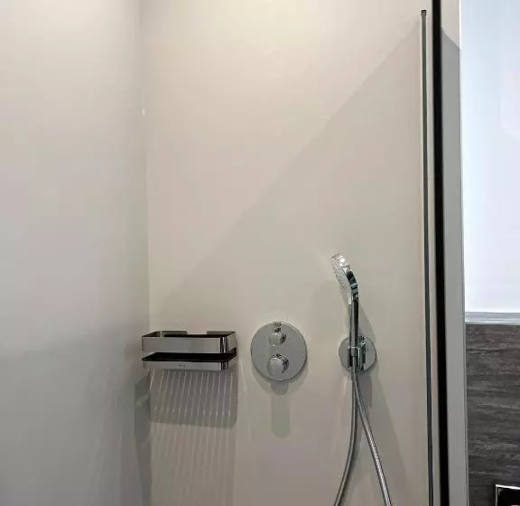 Arus Hotels