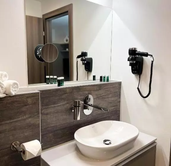 Arus Hotels