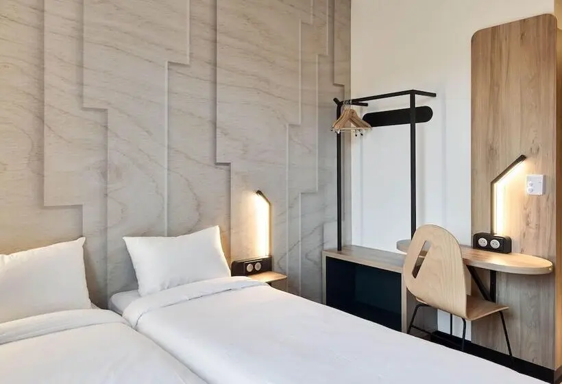 B&b Hotel Versailles Rocquencourt