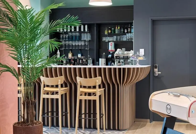 B&b Hotel Versailles Rocquencourt