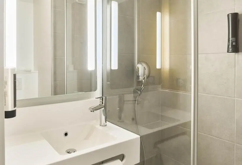 B&b Hotel Versailles Rocquencourt