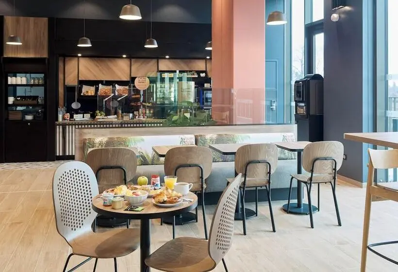 B&b Hotel Versailles Rocquencourt