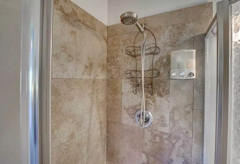 Charming Kailua Kona Apartment Near Hiking & Golf!