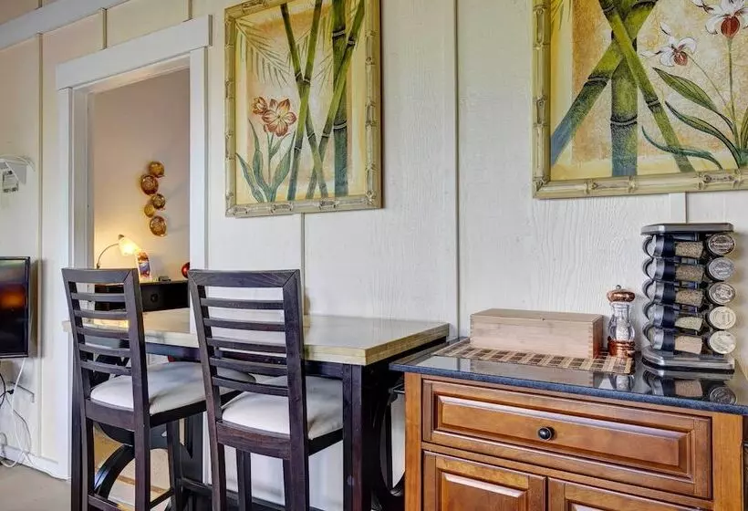 Charming Kailua Kona Apartment Near Hiking & Golf!