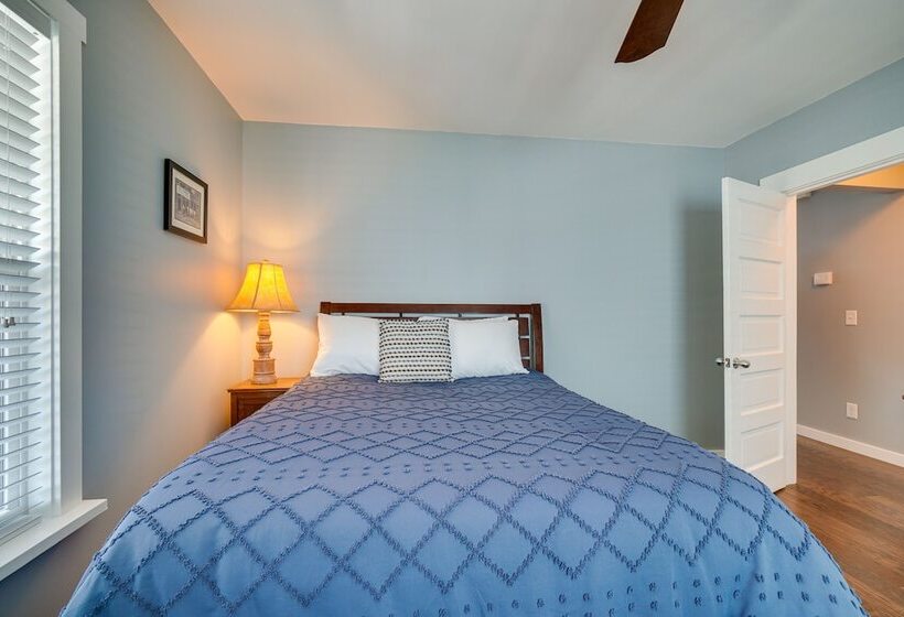 Charming Knoxville Home: 2 Mi To Neyland Stadium!