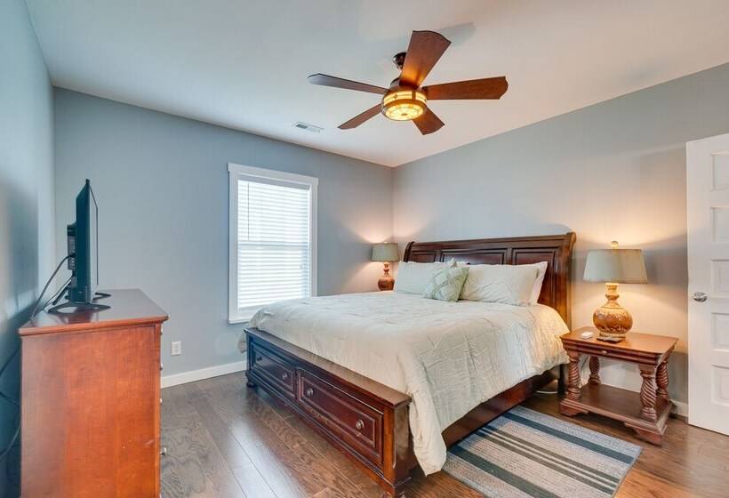 Charming Knoxville Home: 2 Mi To Neyland Stadium!