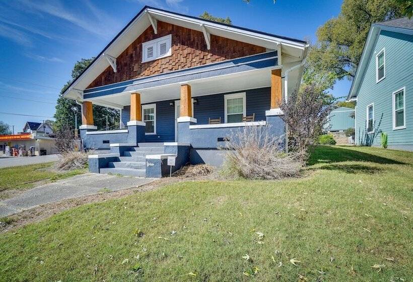 Charming Knoxville Home: 2 Mi To Neyland Stadium!