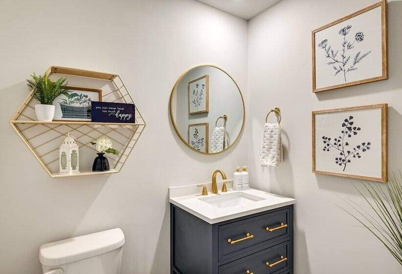 Charming New Bern Retreat Near Historic Downtown!