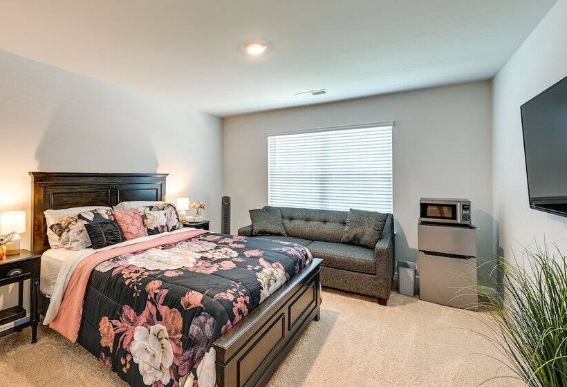 Charming New Bern Retreat Near Historic Downtown!