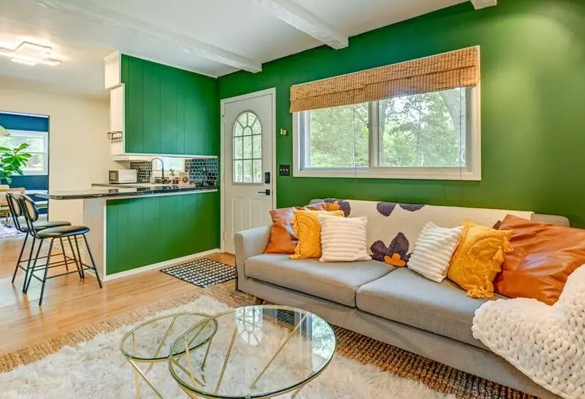 Cozy Montello Hideaway Near Puckaway Lake Access!