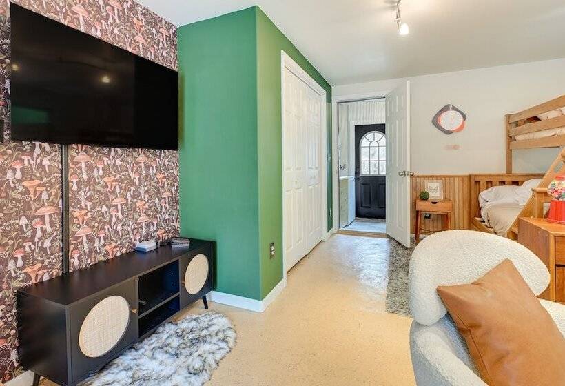 Cozy Montello Hideaway Near Puckaway Lake Access!