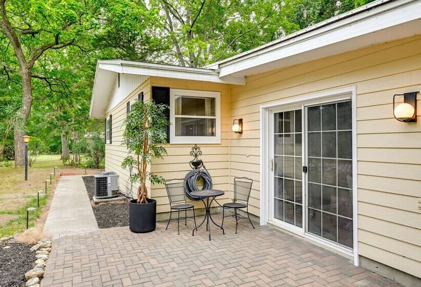 Cozy Montello Hideaway Near Puckaway Lake Access!