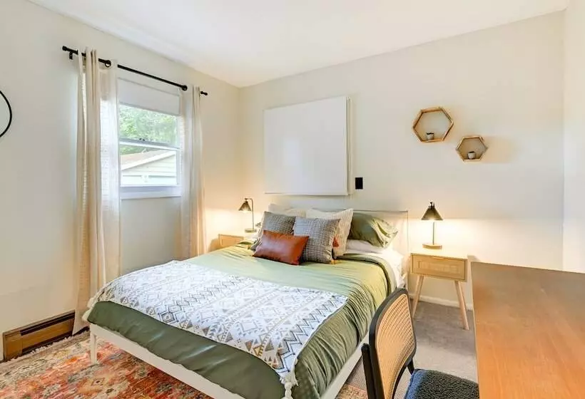 Cozy Montello Hideaway Near Puckaway Lake Access!