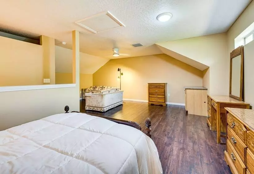 Crestview Vacation Rental: Day Trip To Destin!